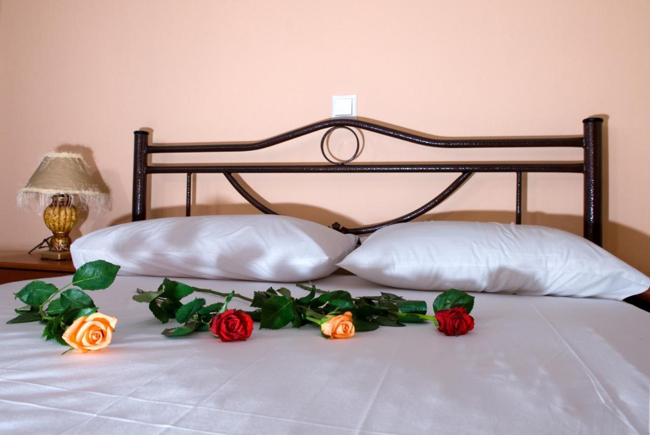 Christina Apartments Pánormos 외부 사진